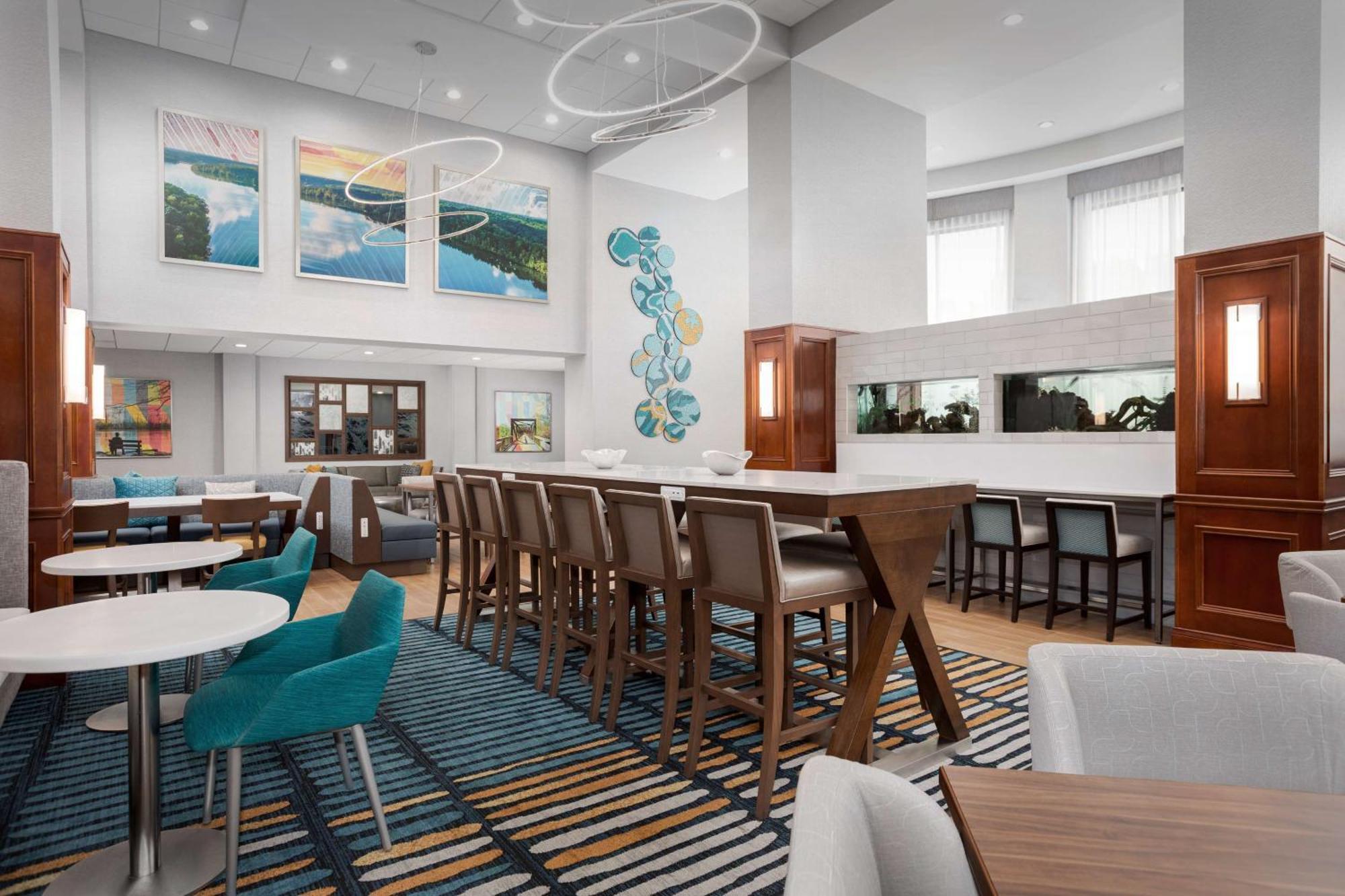 Hampton & Atlanta-six Flags Hotel 3*